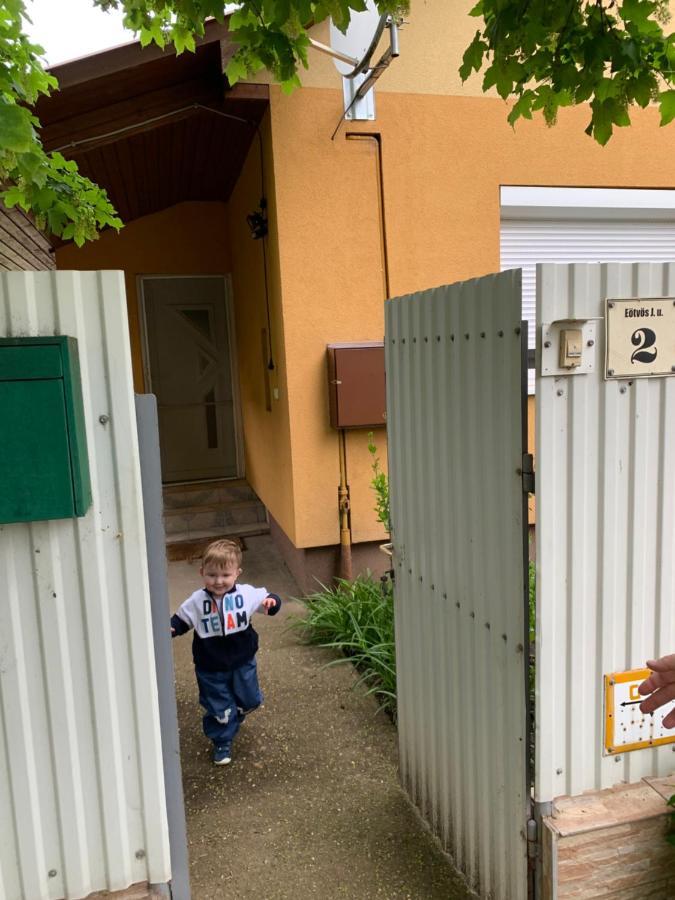 Eötvös Vendégház Hajdúszoboszló Kültér fotó